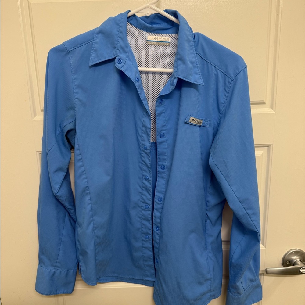 Women’s Columbia PFG size Small